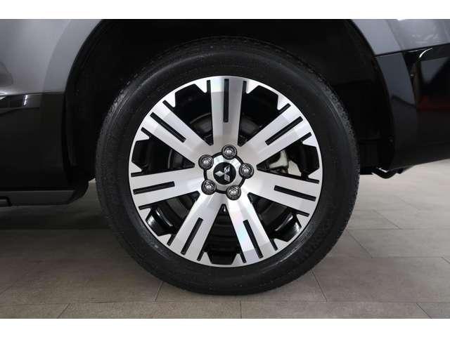 デリカＤ：５ Ｐ　７人　１０．１型ナビ＋後席モニター　本革シート（19枚目）