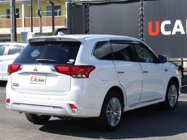 アウトランダーＰＨＥＶ Ｇ　パイオニアナビ　全周囲カメラ　電動シート（3枚目）