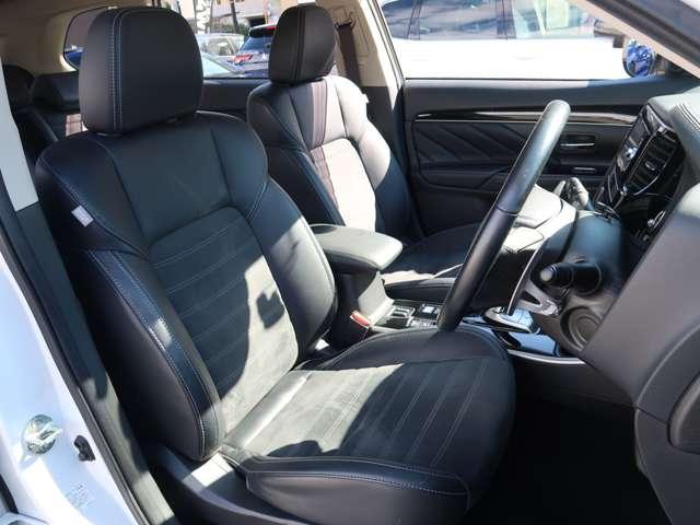 アウトランダーＰＨＥＶ Ｇ　パイオニアナビ　全周囲カメラ　電動シート（7枚目）