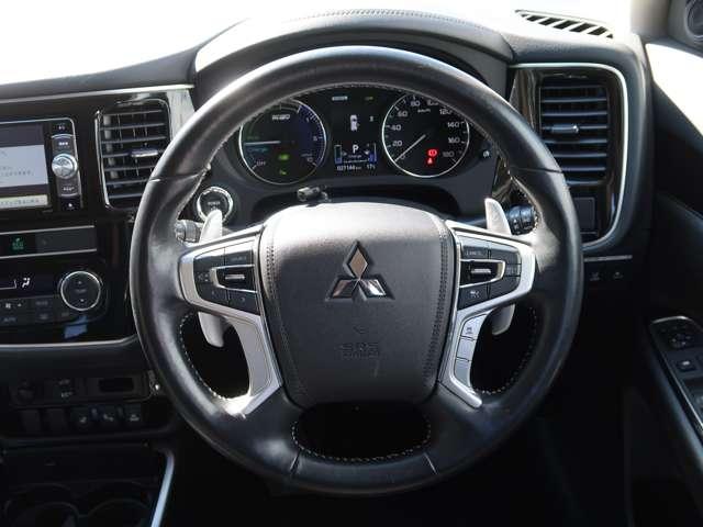 アウトランダーＰＨＥＶ Ｇ　パイオニアナビ　全周囲カメラ　電動シート（15枚目）