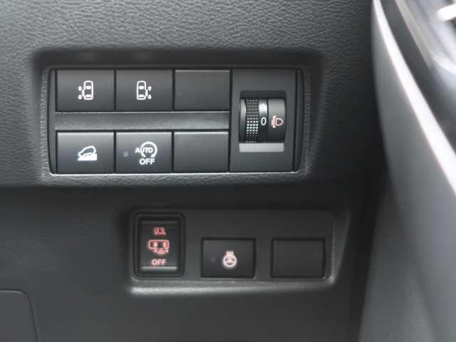 デリカミニ Ｔ　プレミアム　ターボ　９型純正ナビ　全周囲カメラ（15枚目）