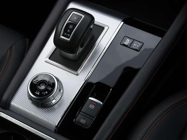 アウトランダーPHEV P 試乗車UP 禁煙車 サンルーフ 本革シート(13枚目)