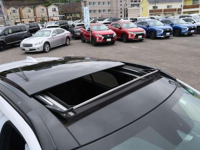 エクリプスクロスＰＨＥＶ Ｐ　スマホ連携ナビ　パノラマサンルーフ（6枚目）