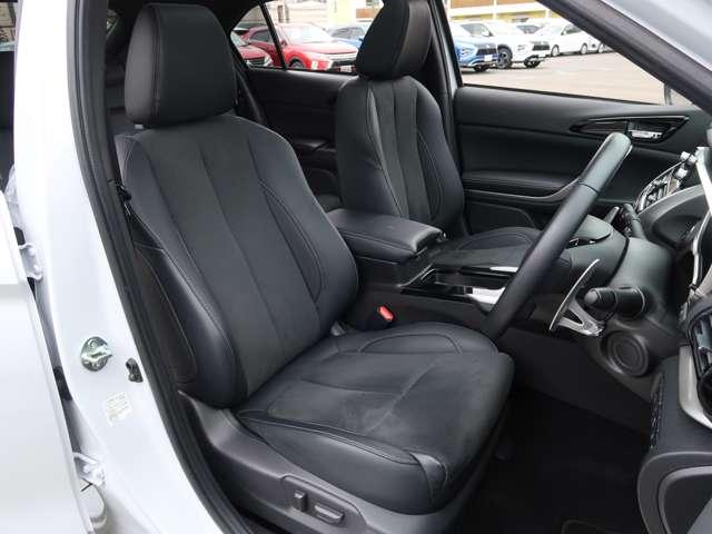 エクリプスクロスＰＨＥＶ Ｐ　スマホ連携ナビ　パノラマサンルーフ（8枚目）