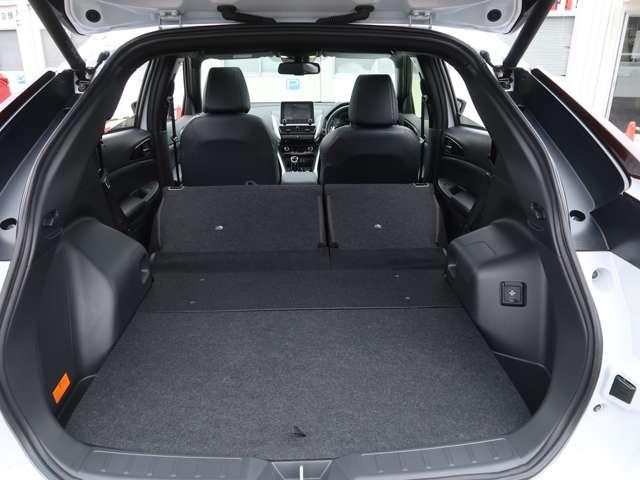 エクリプスクロスＰＨＥＶ Ｐ　スマホ連携ナビ　パノラマサンルーフ（10枚目）