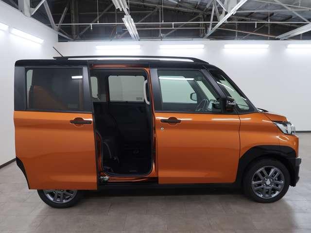 デリカミニ T プレミアム ターボ 社有車UP 9インチナビ(4枚目)