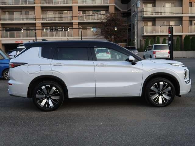 アウトランダーPHEV Pエグゼクティブパッケージ ブラウン内装 本革シート(6枚目)