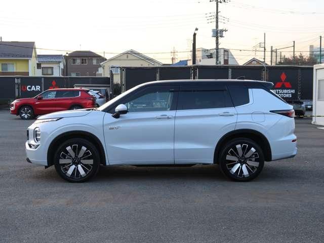 アウトランダーPHEV Pエグゼクティブパッケージ ブラウン内装 本革シート(10枚目)