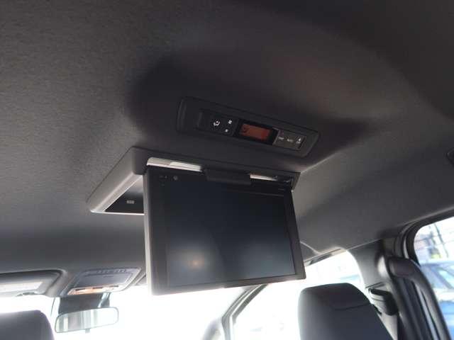 ヴォクシー ハイブリッドＺＳ　２ＷＤ　禁煙　ワンオーナー（2枚目）