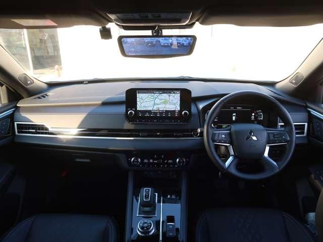 アウトランダーＰＨＥＶ ブラックエディション　衝突被害軽減　誤発進抑制（2枚目）