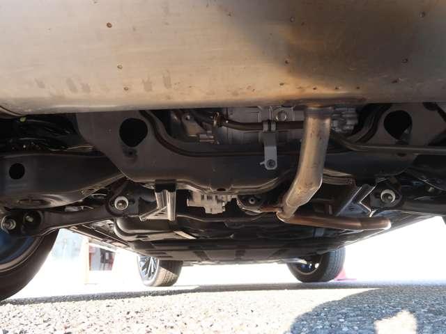 アウトランダーＰＨＥＶ ブラックエディション　衝突被害軽減　誤発進抑制（19枚目）