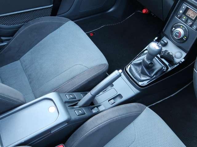 コペン ＧＲ　スポーツ　２ＷＤ　ターボ　禁煙車　ＢＢＳ　レカロシート（11枚目）