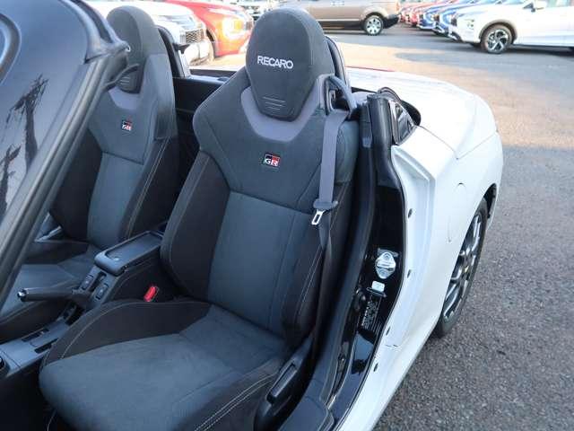 コペン ＧＲ　スポーツ　２ＷＤ　ターボ　禁煙車　ＢＢＳ　レカロシート（15枚目）