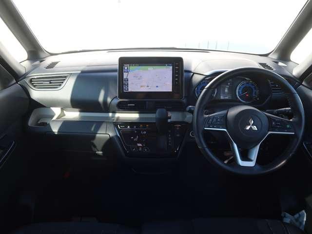 デリカミニ Ｔ　プレミアム　ターボ　９型純正ナビ　ＥＴＣ２．０（2枚目）