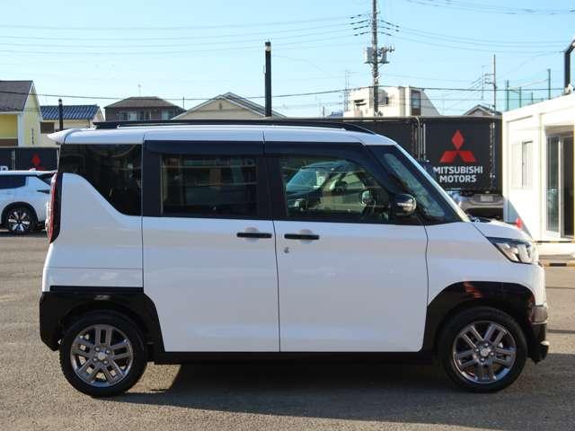 デリカミニ Ｔ　プレミアム　ターボ　９型純正ナビ　ＥＴＣ２．０（7枚目）