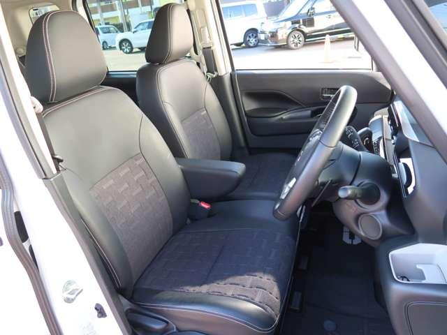 デリカミニ Ｔ　プレミアム　ターボ　９型純正ナビ　ＥＴＣ２．０（8枚目）