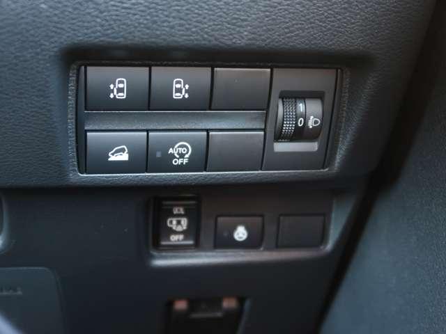 デリカミニ Ｔ　プレミアム　ターボ　９型純正ナビ　ＥＴＣ２．０（17枚目）