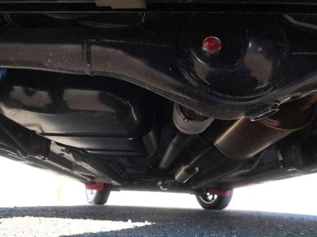 デリカミニ Ｔ　プレミアム　ターボ車　純正９インチナビ（19枚目）