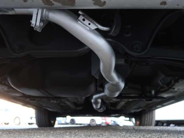 下回り・足回りはご納車前にメカニックにより点検整備致します。