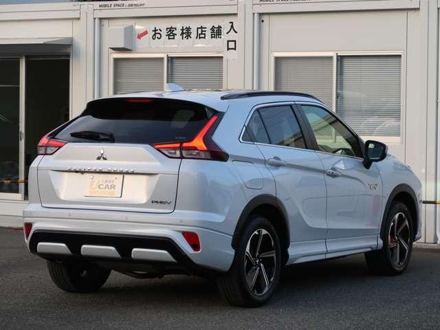エクリプスクロスＰＨＥＶ Ｐ　サンルーフ　８型純正ナビ　ルーフレール（5枚目）