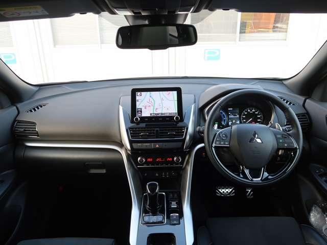 エクリプスクロスＰＨＥＶ Ｐ　サンルーフ　８型純正ナビ　ルーフレール（7枚目）