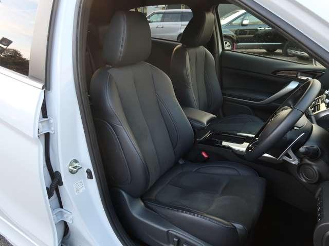 エクリプスクロスＰＨＥＶ Ｐ　サンルーフ　８型純正ナビ　ルーフレール（11枚目）