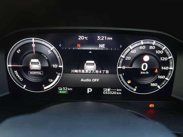 アウトランダーＰＨＥＶ Ｇ　サンルーフ　１２．３型ナビ　ルーフレール（10枚目）