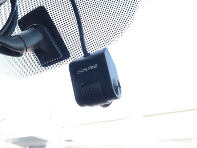 アウトランダーＰＨＥＶ Ｇ　サンルーフ　１２．３型ナビ　ルーフレール（13枚目）