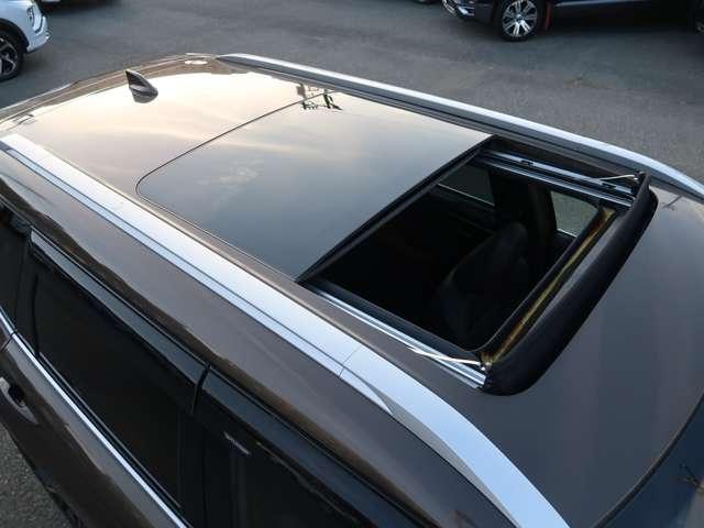 アウトランダーＰＨＥＶ Ｇ　サンルーフ　１２．３型ナビ　ルーフレール（15枚目）