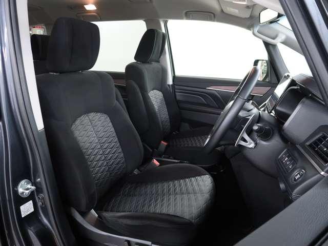 デリカＤ：５ Ｐ　１０．１型オリジナルナビ　電動サイドステップ（8枚目）