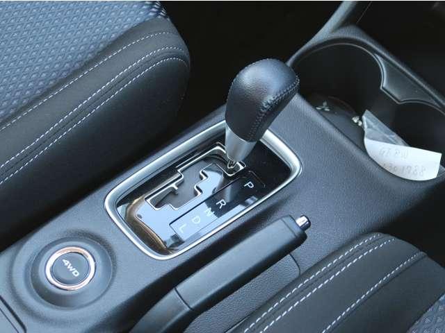 アウトランダー ２４Ｇセーフティパッケージ　アルパインナビ　バックカメラ　ＥＴＣ（12枚目）