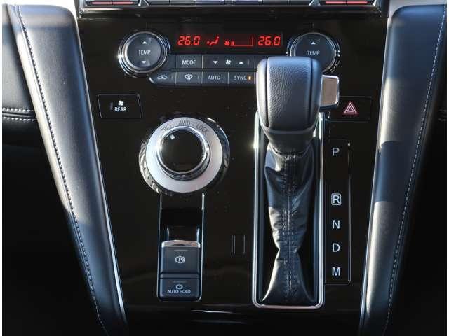 デリカＤ：５ シャモニー　１１型アルパインナビ　全方位カメラ（12枚目）