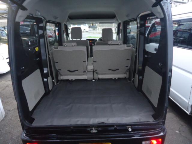 ブラボー パートタイム4WD 5オートマ 2nd発進 走行13.500km 純正CDコンポ 電動格納ミラー キーレス ラバーマット ドアバイザー 禁煙(7枚目)
