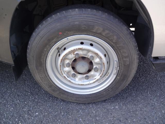アトラストラック １．５ｔ積み　木製荷台　車両総重量３２９５ｋｇ（13枚目）