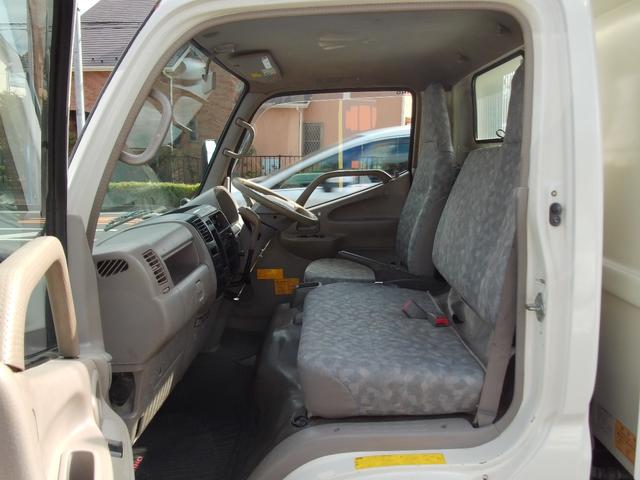 デュトロ 全低床強化ダンプ　２ｔ積み　ＡＴ車　電格ミラー　極東開発ダンプ　車両総重量４８４５キロ（3枚目）
