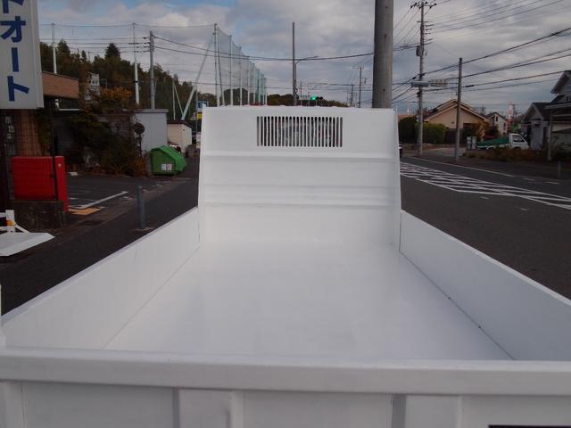 デュトロ 全低床強化ダンプ　２ｔ積み　ＡＴ車　電格ミラー　極東開発ダンプ　車両総重量４８４５キロ（13枚目）