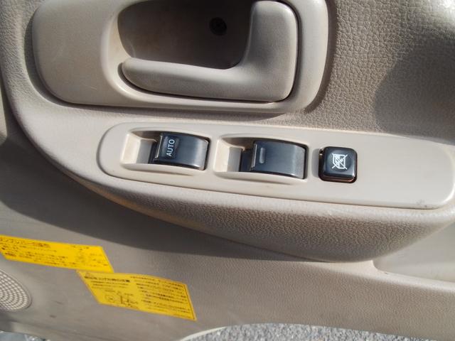 デュトロ 全低床強化ダンプ　２ｔ積み　ＡＴ車　電格ミラー　極東開発ダンプ　車両総重量４８４５キロ（17枚目）