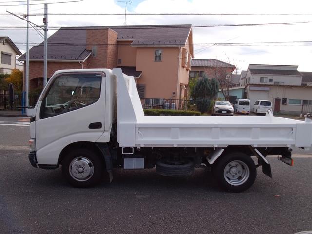 デュトロ 全低床強化ダンプ　２ｔ積み　ＡＴ車　電格ミラー　極東開発ダンプ　車両総重量４８４５キロ（24枚目）
