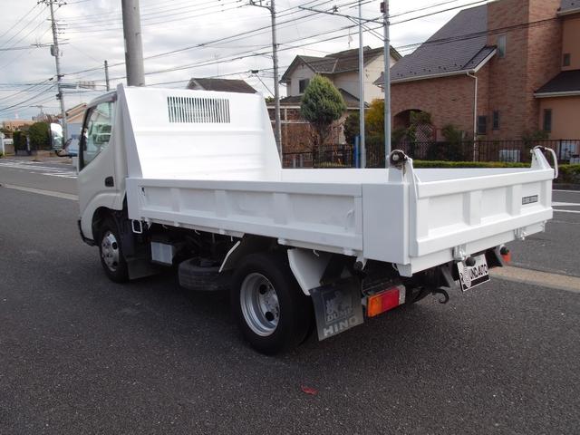 デュトロ 全低床強化ダンプ　２ｔ積み　ＡＴ車　電格ミラー　極東開発ダンプ　車両総重量４８４５キロ（25枚目）