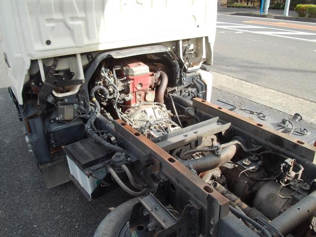 デュトロ 全低床強化ダンプ　２ｔ積み　ＡＴ車　電格ミラー　極東開発ダンプ　車両総重量４８４５キロ（28枚目）