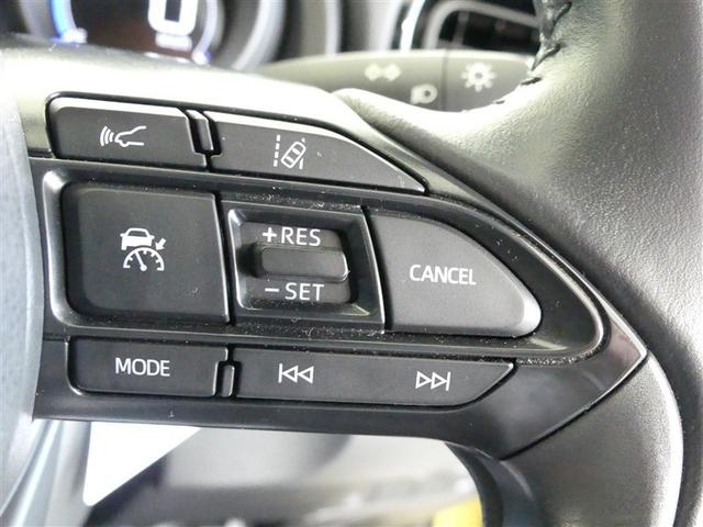 ヤリスクロス ハイブリッドＧ　弊社試乗車　衝突被害軽減ブレーキ　障害物センサー　車線逸脱警報　ペダル踏み間違い抑制装置　ブラインドモニター　先進ライト　ドライブレコーダー　クルーズコントロール　パーキングアシスト　全周囲モニター（8枚目）