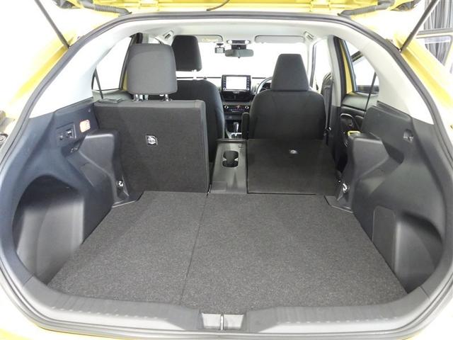 ヤリスクロス ハイブリッドＧ　弊社試乗車　衝突被害軽減ブレーキ　障害物センサー　車線逸脱警報　ペダル踏み間違い抑制装置　ブラインドモニター　先進ライト　ドライブレコーダー　クルーズコントロール　パーキングアシスト　全周囲モニター（13枚目）