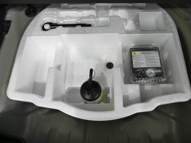 ヤリスクロス ハイブリッドＧ　弊社試乗車　衝突被害軽減ブレーキ　障害物センサー　車線逸脱警報　ペダル踏み間違い抑制装置　ブラインドモニター　先進ライト　ドライブレコーダー　クルーズコントロール　パーキングアシスト　全周囲モニター（14枚目）