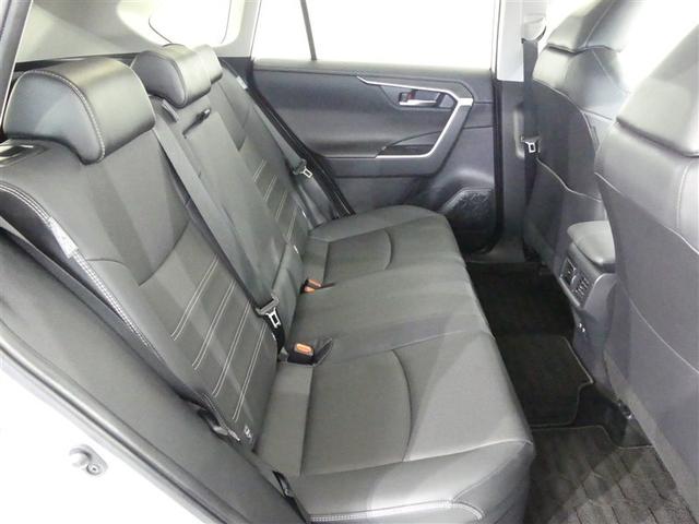 ＲＡＶ４ ハイブリッドＧ　衝突被害軽減ブレーキ　障害物センサー　車線逸脱警報　ペダル踏み間違い抑制装置　ブラインドモニター　先進ライト　ドライブレコーダー　クルーズコントロール　シートヒーター・エアコン　ディスプレイオーディオ（16枚目）