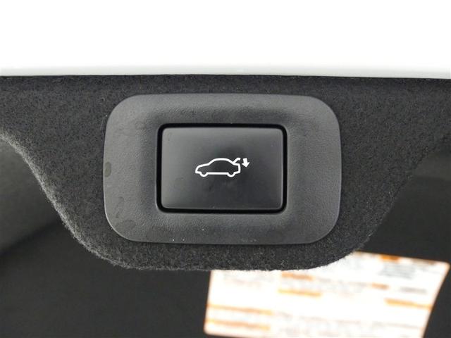 クラウンクロスオーバー G 衝突被害軽減ブレーキ 障害物センサー 車線逸脱警報 ペダル踏み間違い抑制装置 ブラインドモニター 先進ライト ドライブレコーダー クルーズコントロール ディスプレイオーディオ 全周囲モニター ETC(16枚目)