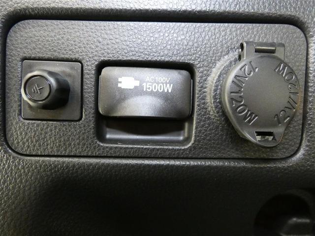 ヤリスクロス ハイブリッドＺ　衝突被害軽減ブレーキ　障害物センサー　車線逸脱警報　ペダル踏み間違い抑制装置　ブラインドモニター　先進ライト　ドライブレコーダー　クルーズコントロール　ディスプレイオーディオ　全周囲モニター　ＥＴＣ（3枚目）