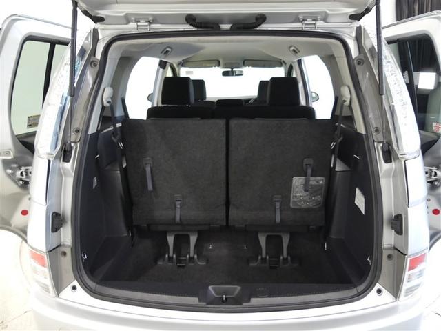 アイシス プラタナ ミュージックプレイヤー接続可 乗車定員7人 アルミホイール 電動スライドドア 記録簿 キーレス CD 盗難防止装置 メモリーナビ(14枚目)