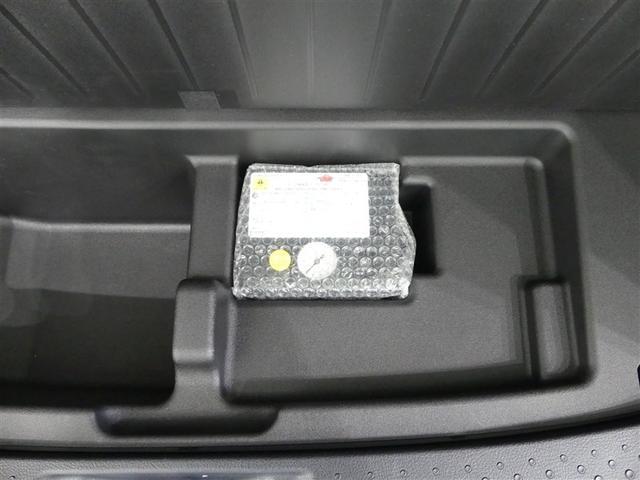 シエンタ Ｇ　クエロ　衝突被害軽減ブレーキ　障害物センサー　車線逸脱警報　ペダ踏み間違抑制装置　先進ライト　両側電動スライドドア　オートエアコン　メモリーナビ・フルセグＴＶ　バックモニター　後席モニター　ＬＥＤヘッドライト（14枚目）