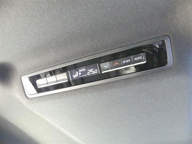 ヴォクシー Ｓ－Ｇクルマイスシヨウ　ミュージックプレイヤー接続可　展示・試乗車　乗車定員７人　アルミホイール　両側電動スライド　ウオークスルー　ＬＥＤヘッドランプ　記録簿　キーレス　ＣＤ　Ｗエアコン　盗難防止装置　メモリーナビ　フルセグ（12枚目）