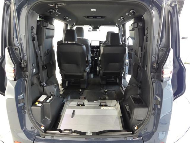 ヴォクシー Ｓ－Ｇクルマイスシヨウ　ミュージックプレイヤー接続可　展示・試乗車　乗車定員７人　アルミホイール　両側電動スライド　ウオークスルー　ＬＥＤヘッドランプ　記録簿　キーレス　ＣＤ　Ｗエアコン　盗難防止装置　メモリーナビ　フルセグ（22枚目）